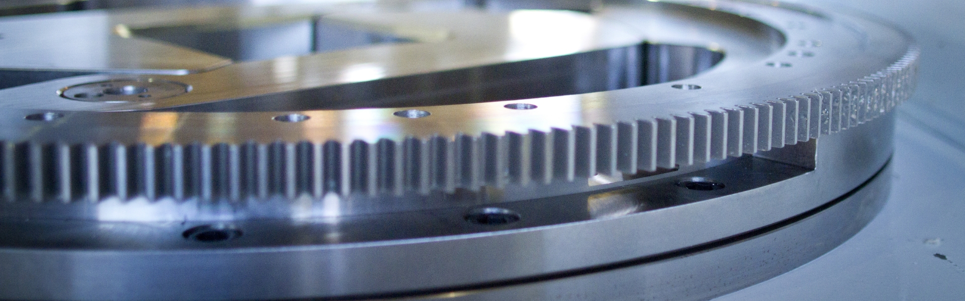 Full turn-key contracting services delivered by experienced and skilled professionals. From management consulting, to in-house engineering and service technicians, Redpath is renowned for its full, turn-key raiseboring contracting services.